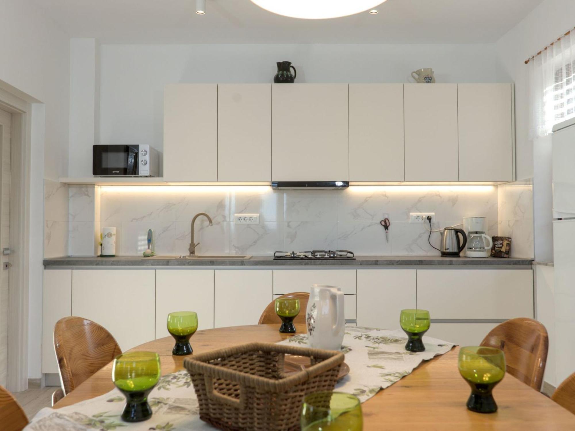 Apartment Bellevue - Pul331 By Interhome Pjescana Uvala Eksteriør bilde